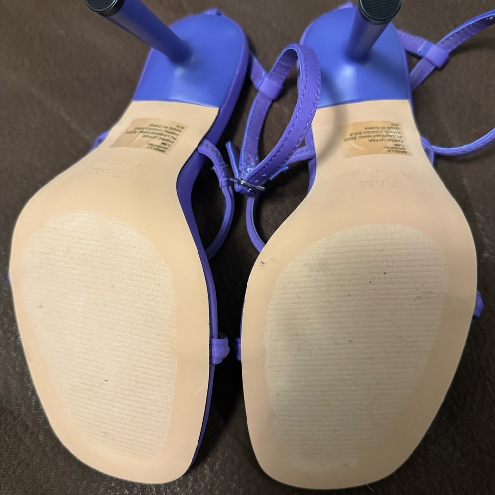 Steve Madden Lavender Strappy Heels - Picture 4 of 4